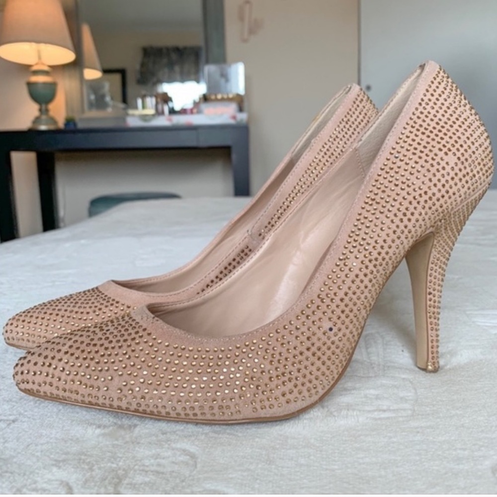 ⭐️Steve Madden Blush Pink with Gems Heels